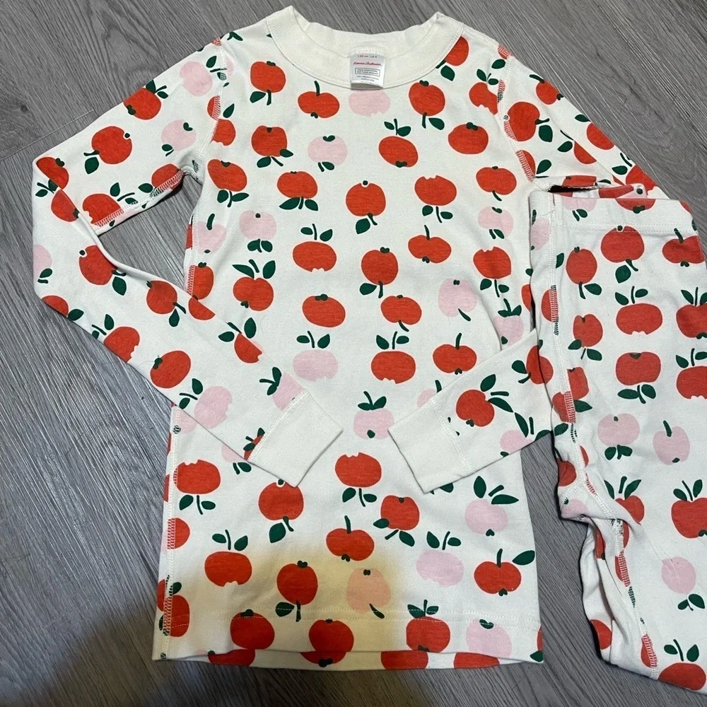Hanna Andersson long John pajama set apples